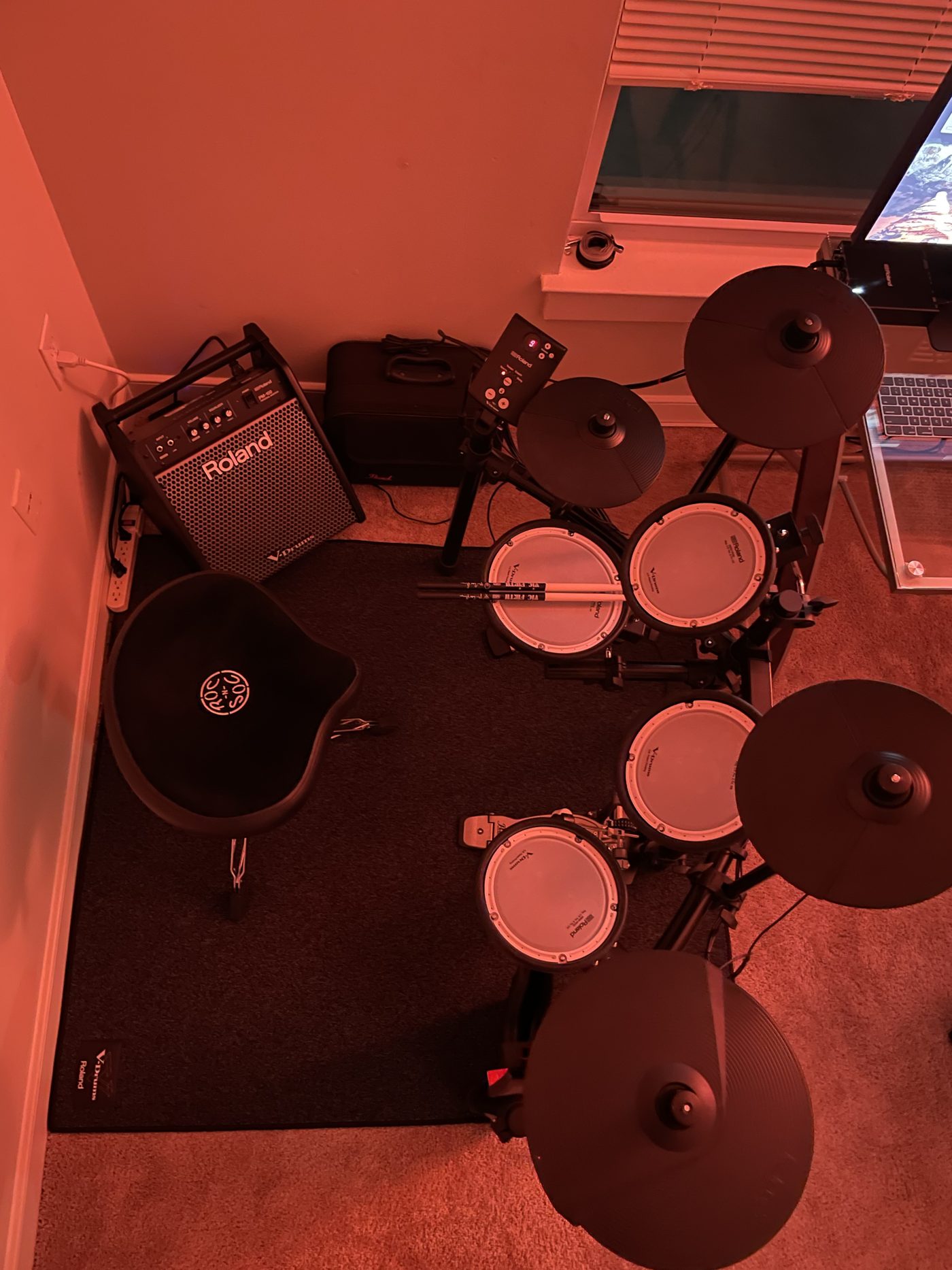 Dante Harris — at the kit