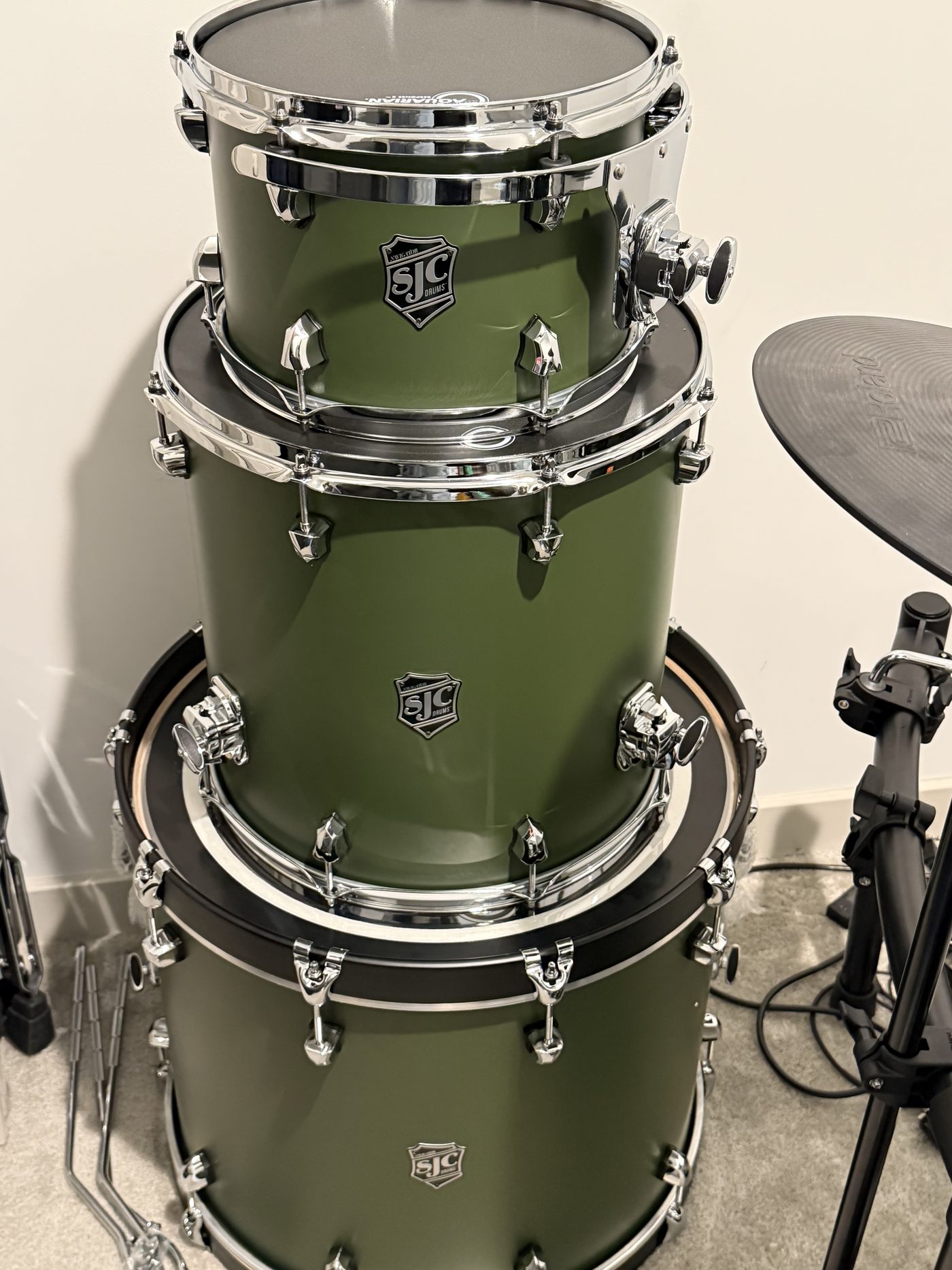 SJC Navigator acoustic kit — Dante Harris’s main acoustic setup, packed and stacked